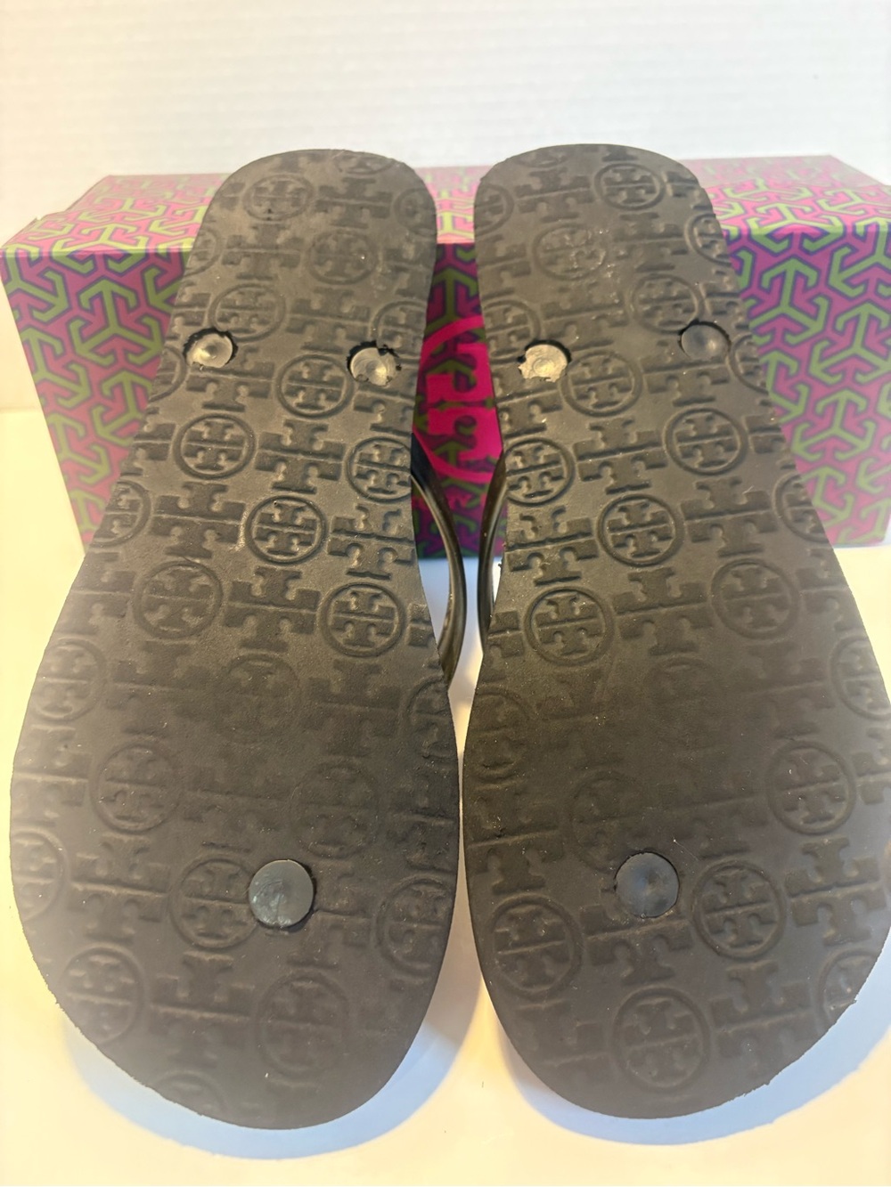 Tory Burch New Rare discontinued style gem logo Black sizes 6,7,8,9,10, - Picture 6 of 9